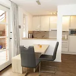 Haus Gmelinstr 32 Eg * 비크아프포르