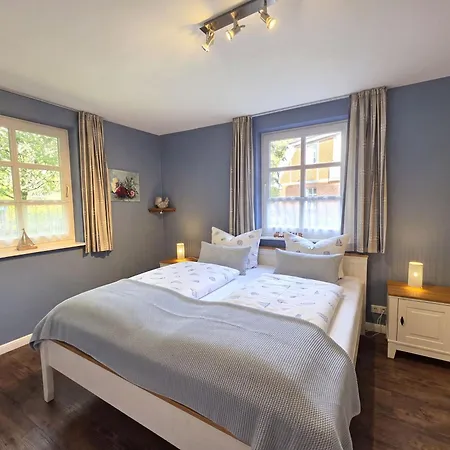 Haus Gmelinstr 32 Eg Appartement *